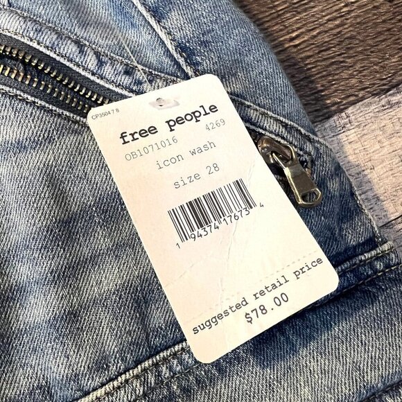 NWT Free People We The Free Avenue Jean Mini Skirt Icon Wash 28 Boho Y2K Denim - Picture 4 of 5